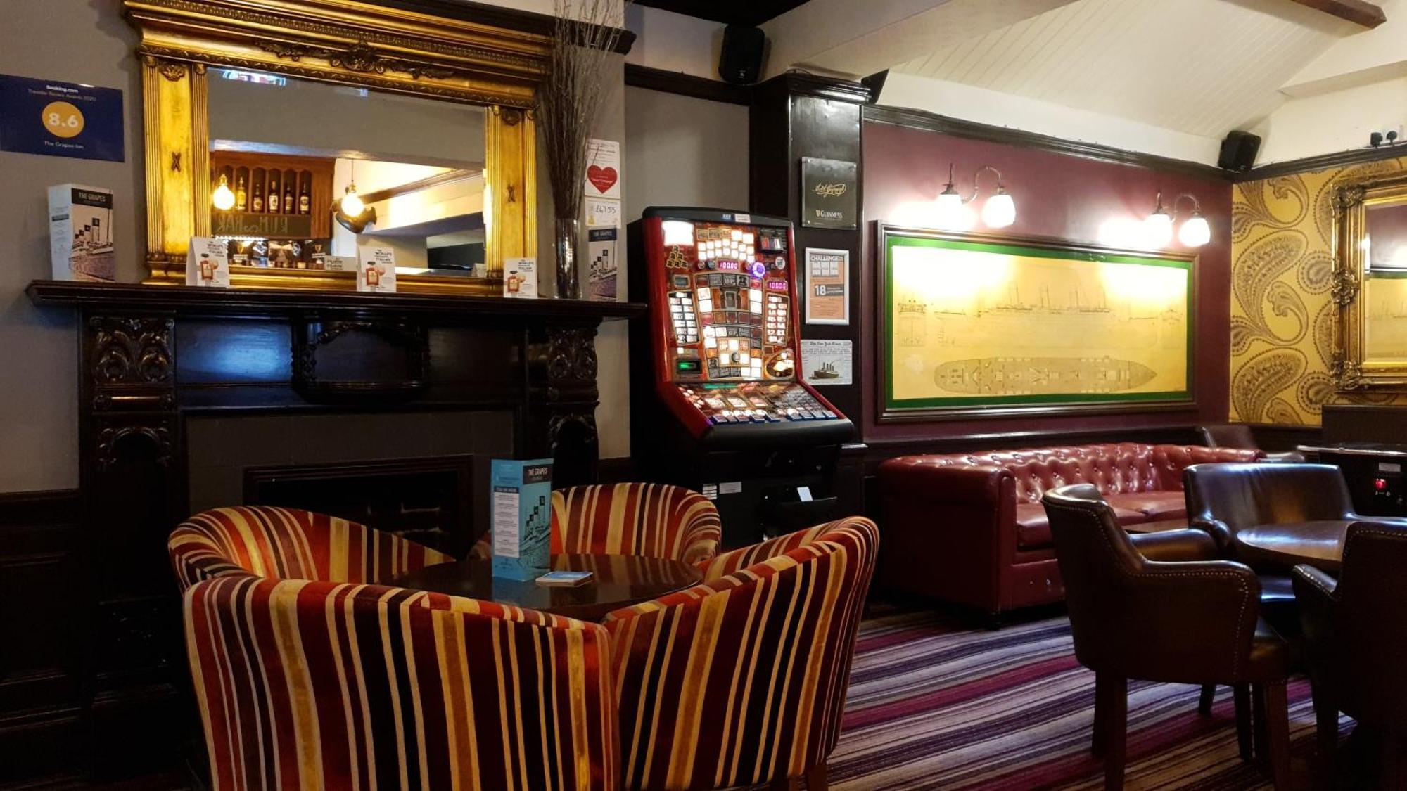 The Grapes Pub Hotel Саутхамптън Екстериор снимка
