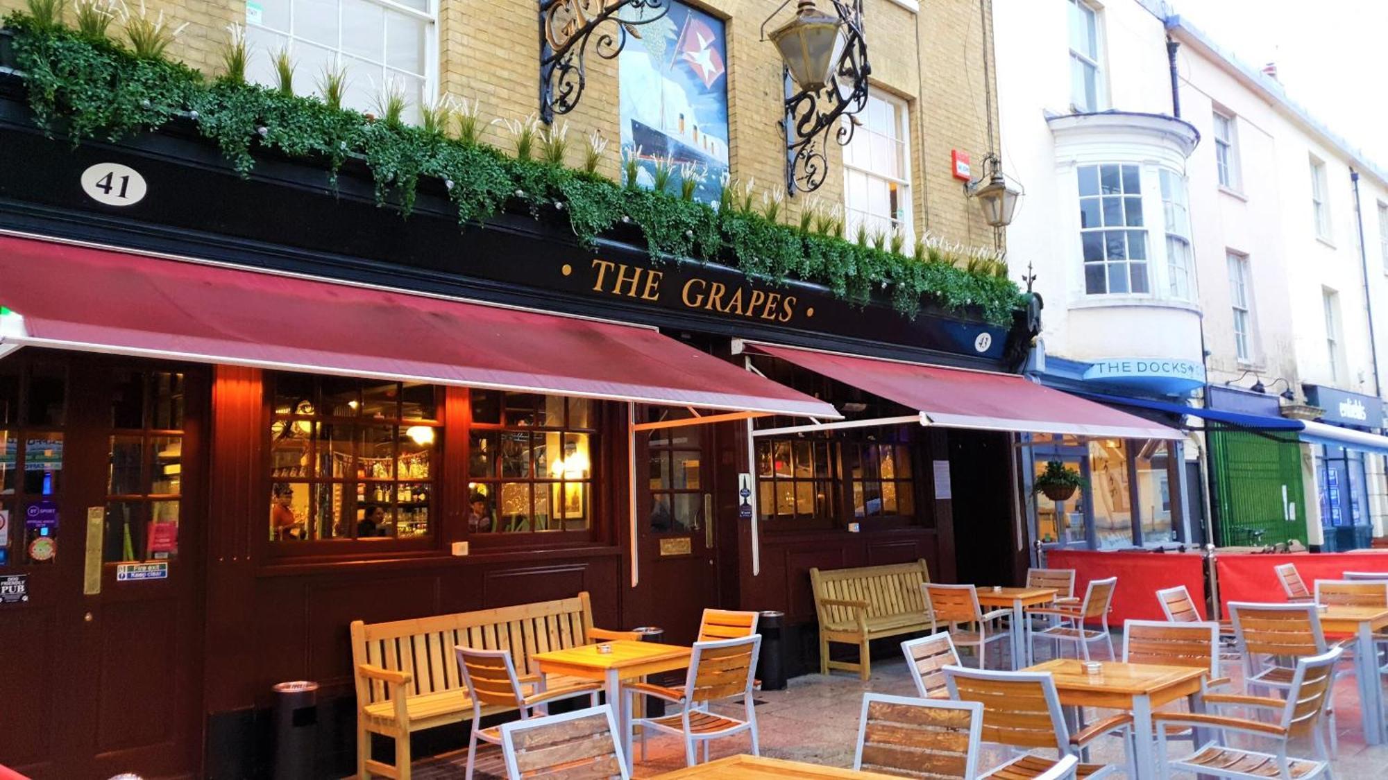 The Grapes Pub Hotel Саутхамптън Екстериор снимка